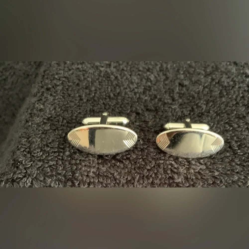 Vintage Oval Swank Sliver-Toned Cufflinks
